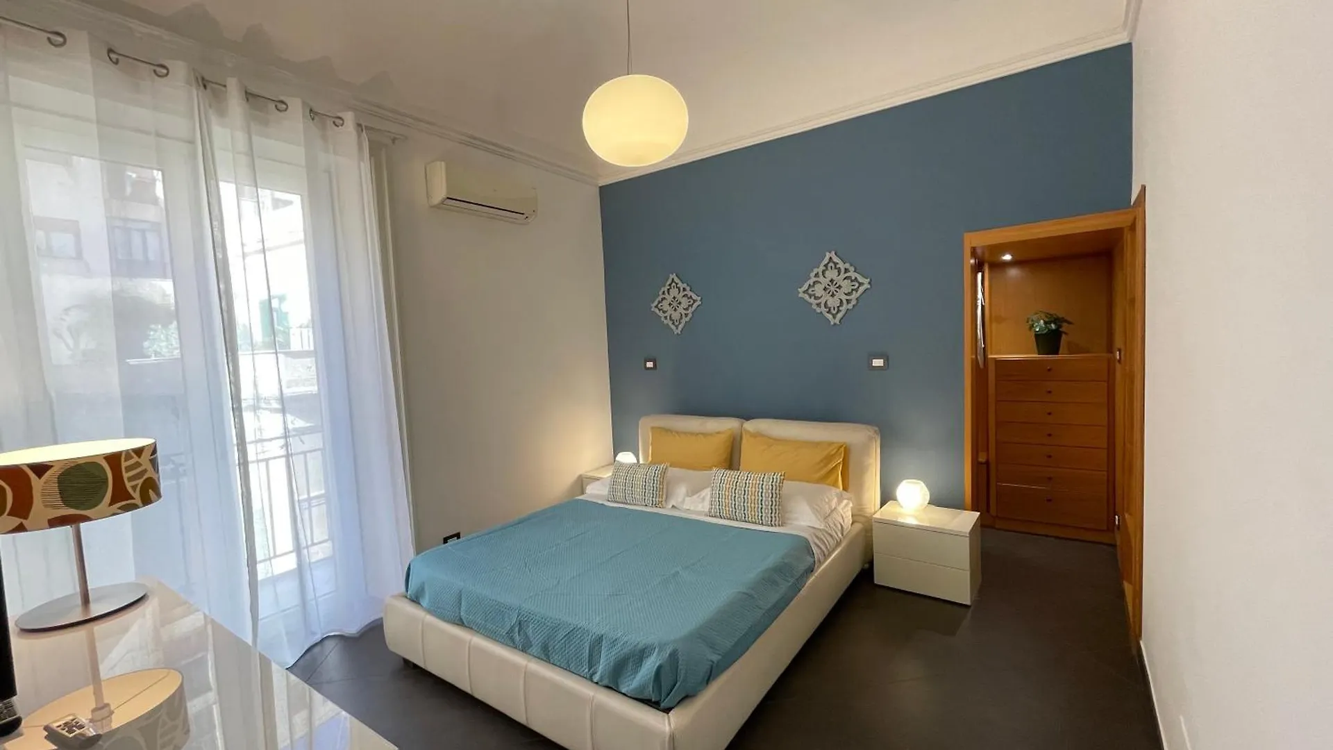 Apartment Essenze Di Sicilia Appartamento Cavour In Centro Palermo